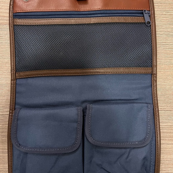 Toiletry Bag - Picture 3 of 5